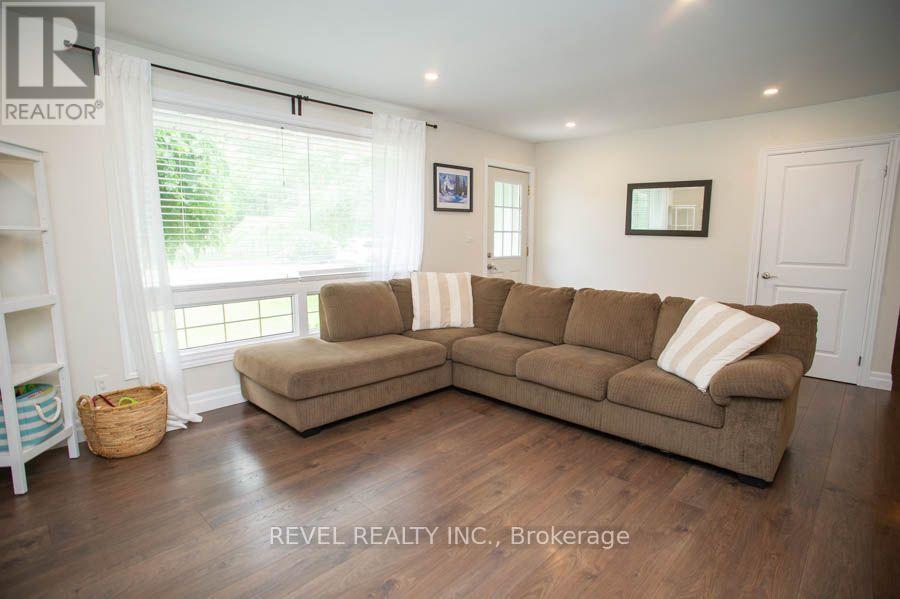 41 Pinehill Drive, Brantford, Ontario  N3T 0L1 - Photo 7 - X13549314