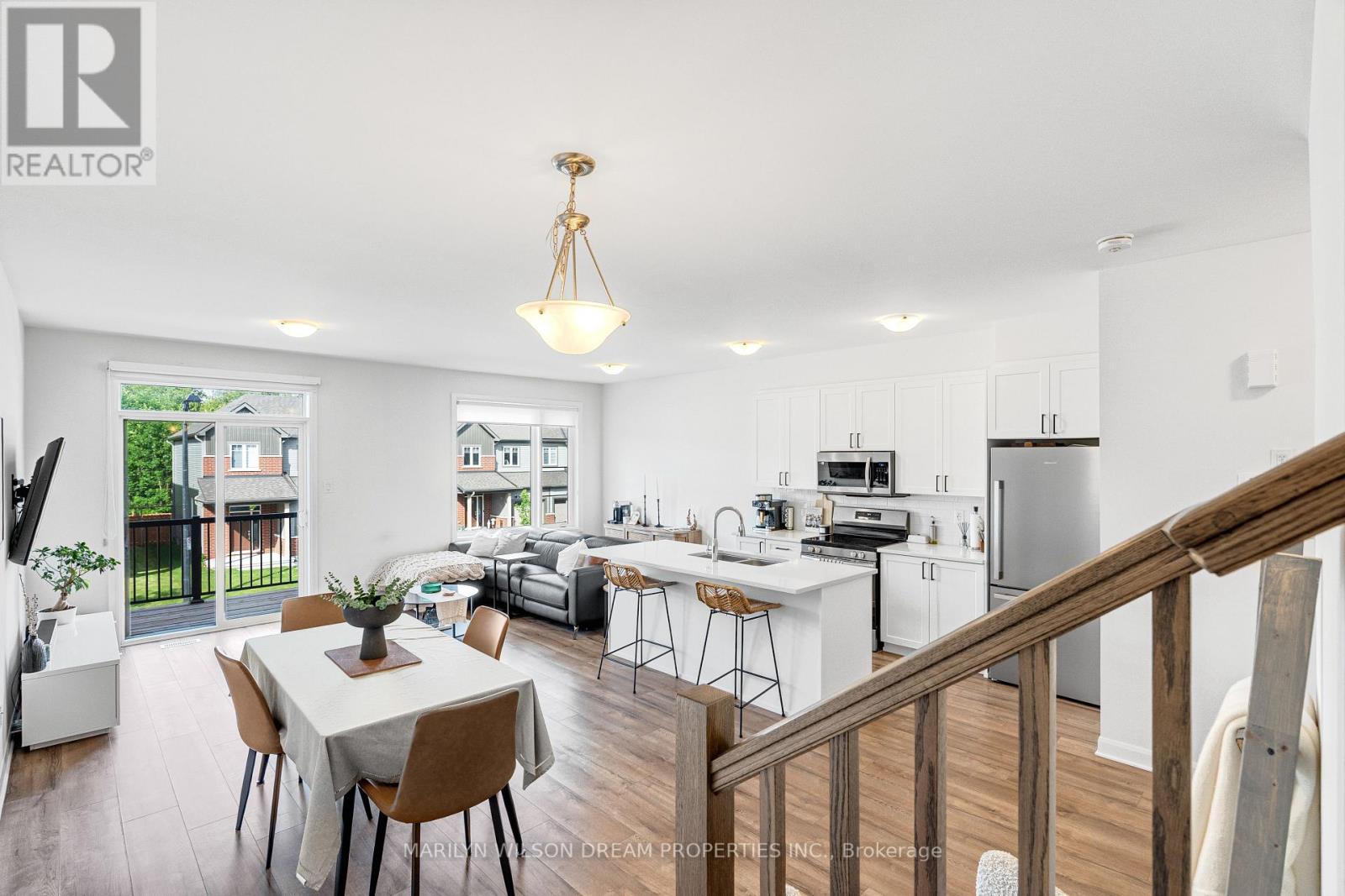 274 Elsie Macgill Walk, Ottawa, Ontario  K2W 0K7 - Photo 4 - X13549524