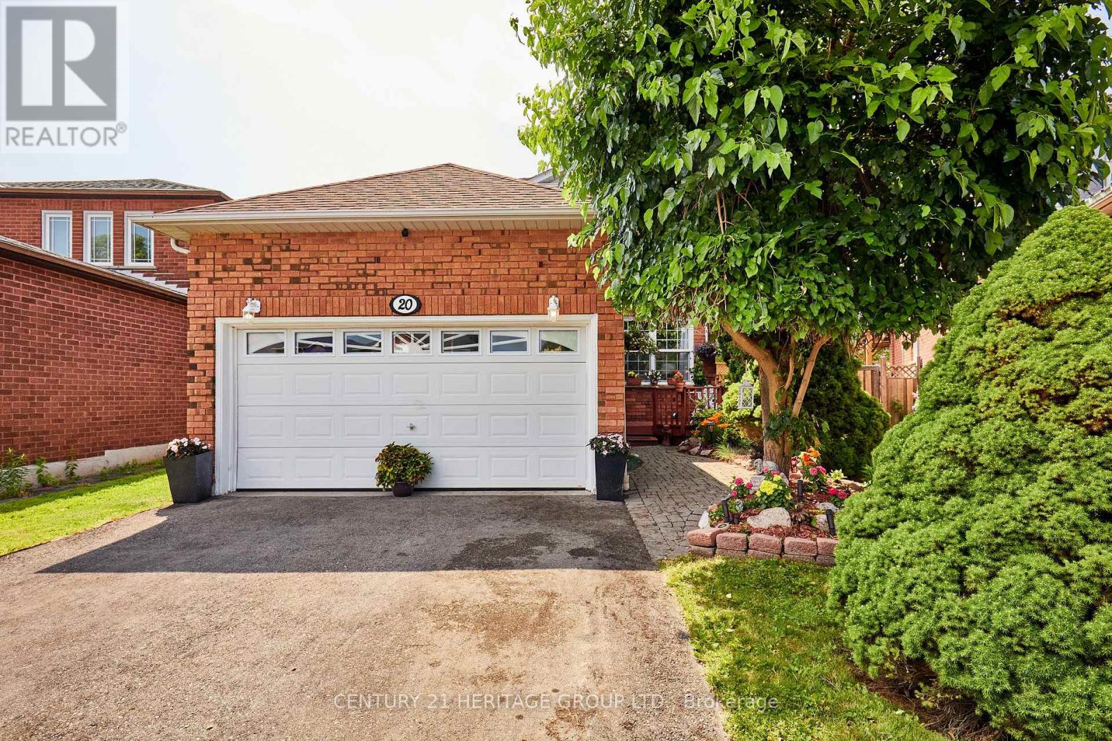 20 Old Colony Drive, Whitby, Ontario L1R 2A3 - Photo 2 - E13512026