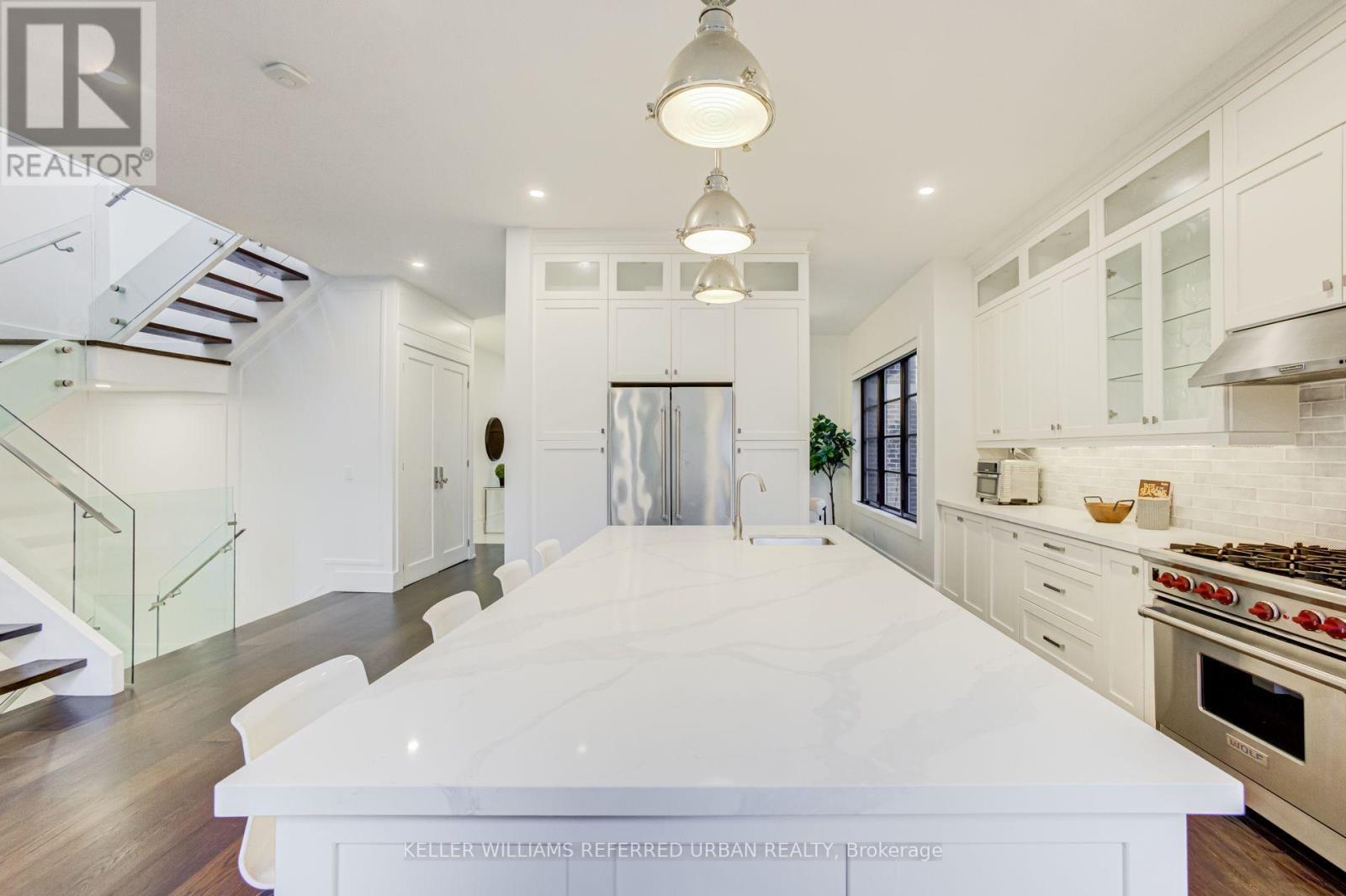 57 Ambleside Avenue, Toronto, Ontario  M8Z 2H8 - Photo 10 - W13543286