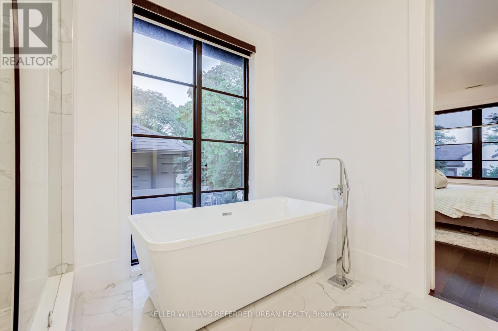57 Ambleside Avenue, Toronto, Ontario  M8Z 2H8 - Photo 23 - W13543286