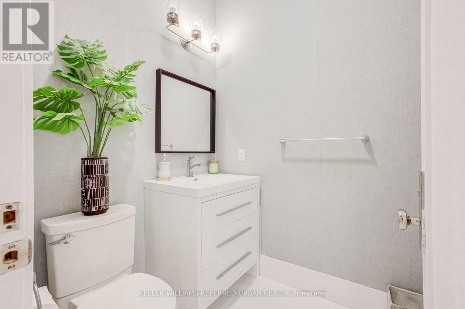 57 Ambleside Avenue, Toronto, Ontario  M8Z 2H8 - Photo 17 - W13543286