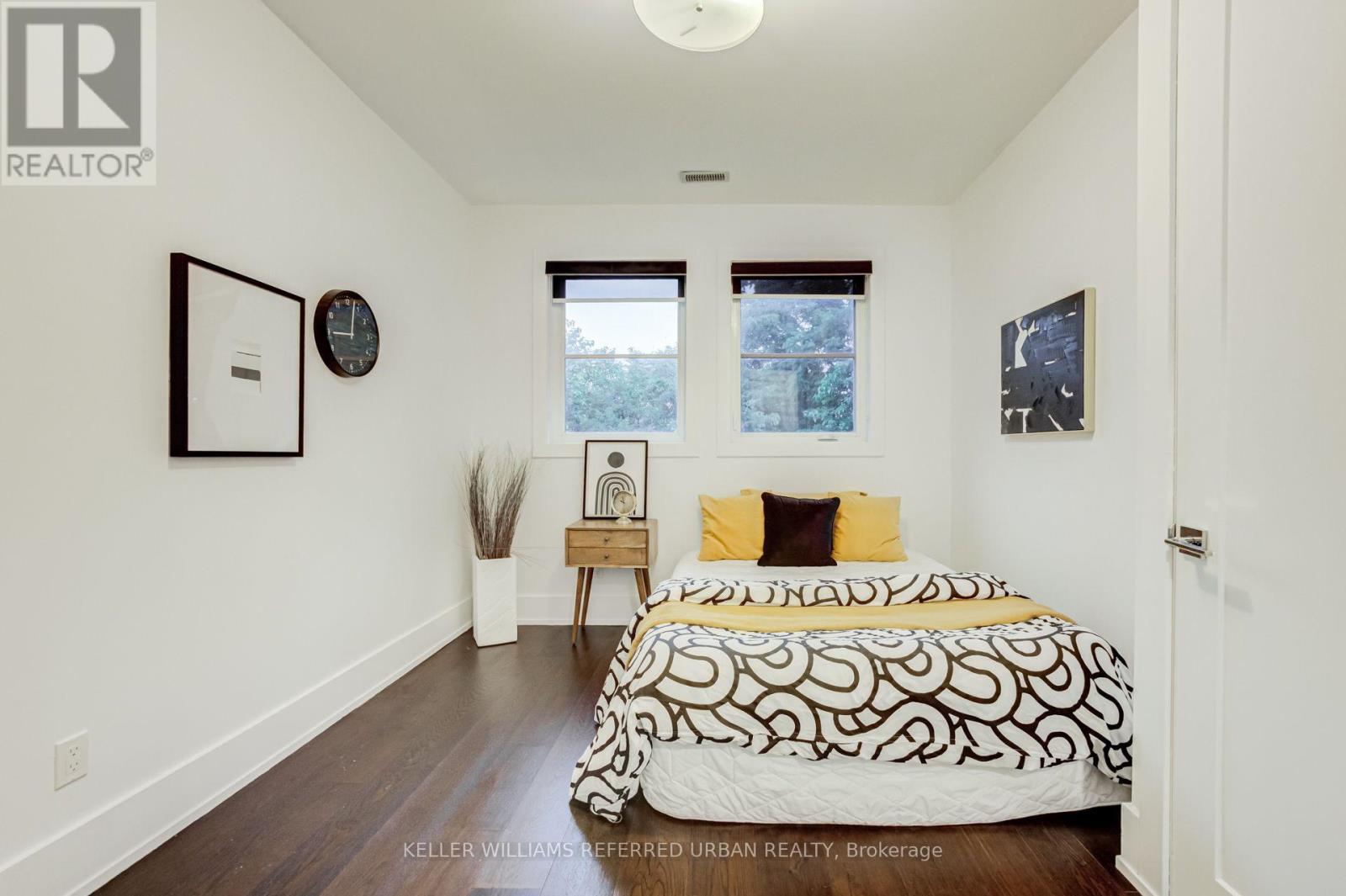 57 Ambleside Avenue, Toronto, Ontario  M8Z 2H8 - Photo 38 - W13543286
