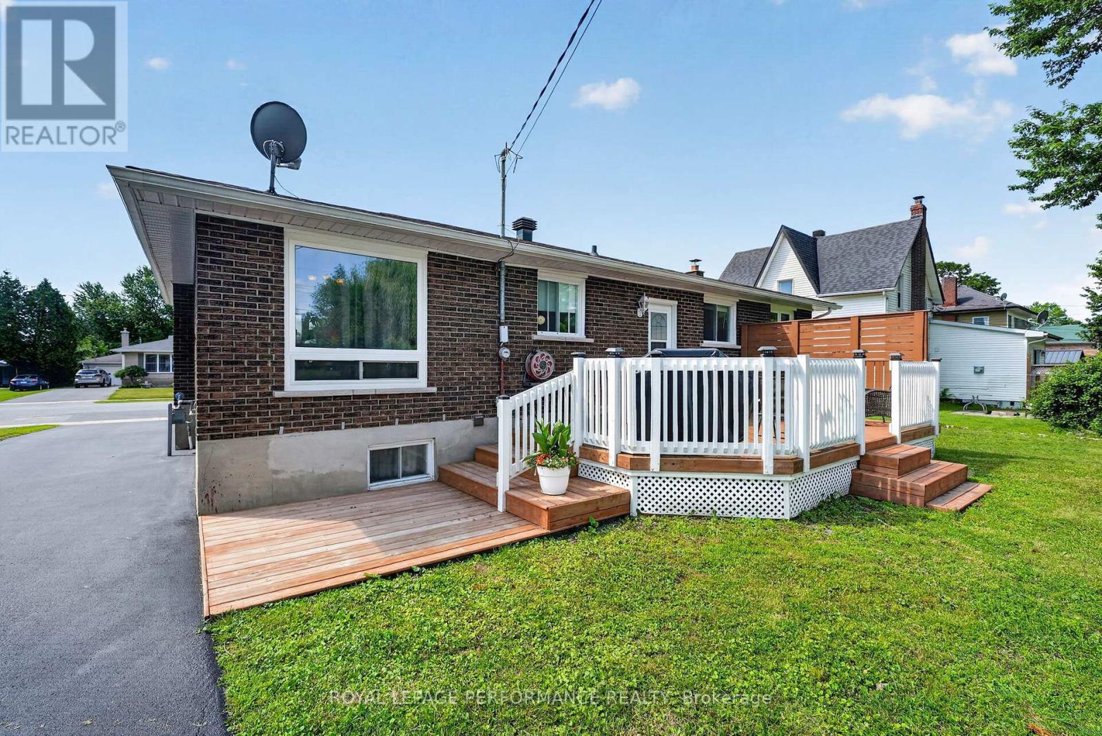 48 Pine Street, South Stormont, Ontario  K0C 1M0 - Photo 35 - X13549638
