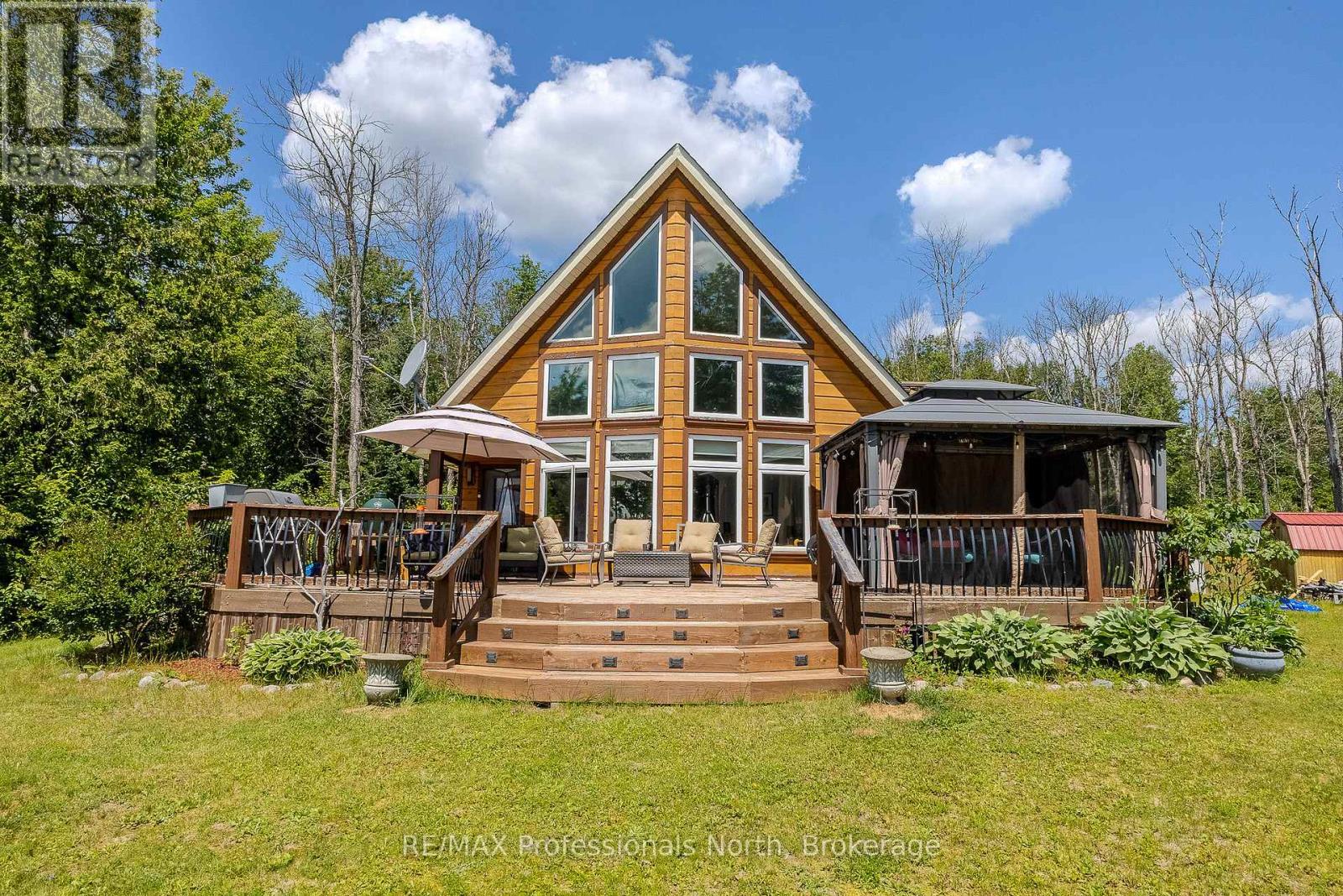 1367 PICKEREL AND JACK LAKE ROAD, Armour