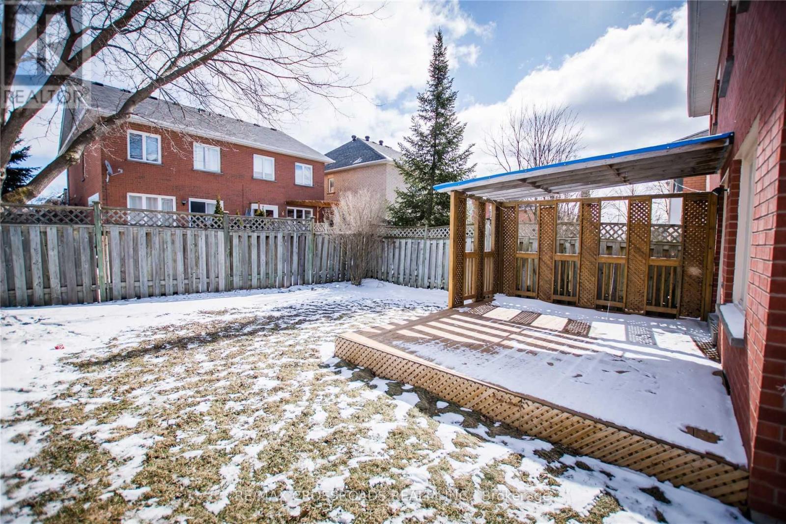 50 Widdifield Avenue, Newmarket, Ontario  L3X 1Z4 - Photo 5 - N13549440