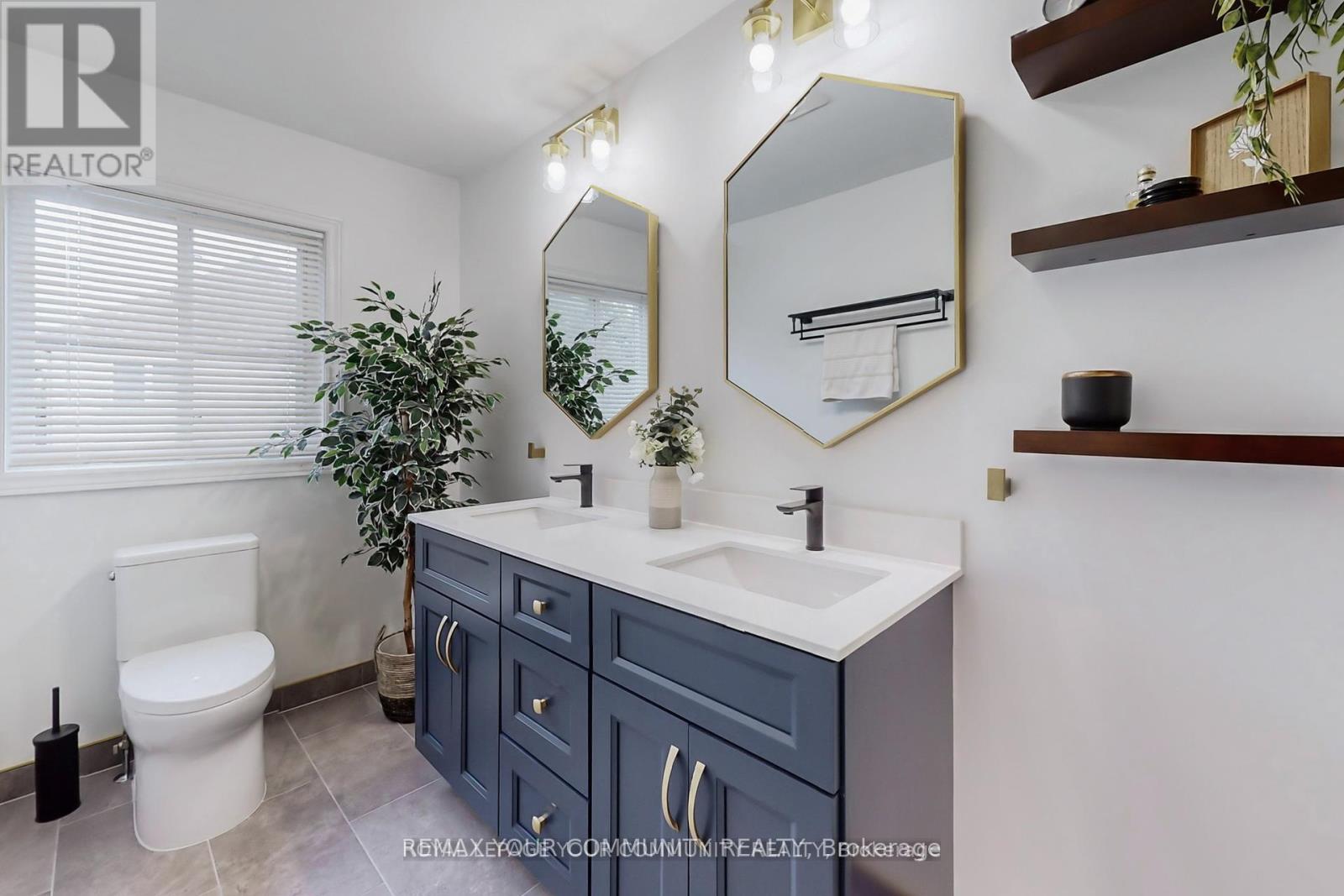 52 Four Seasons Crescent, East Gwillimbury, Ontario  L9N 0C3 - Photo 22 - N13549512