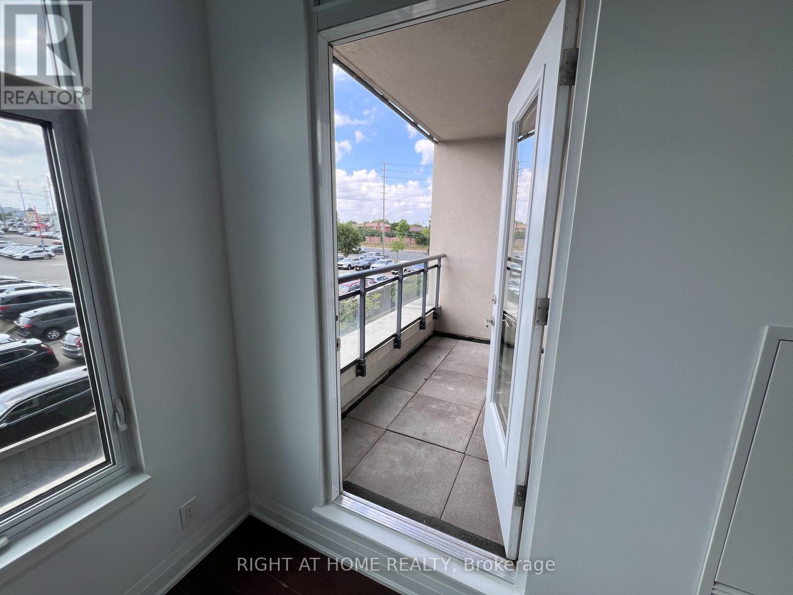 206 - 12 Woodstream Boulevard, Vaughan, Ontario L4L 8C3 - Photo 11 - N13549526
