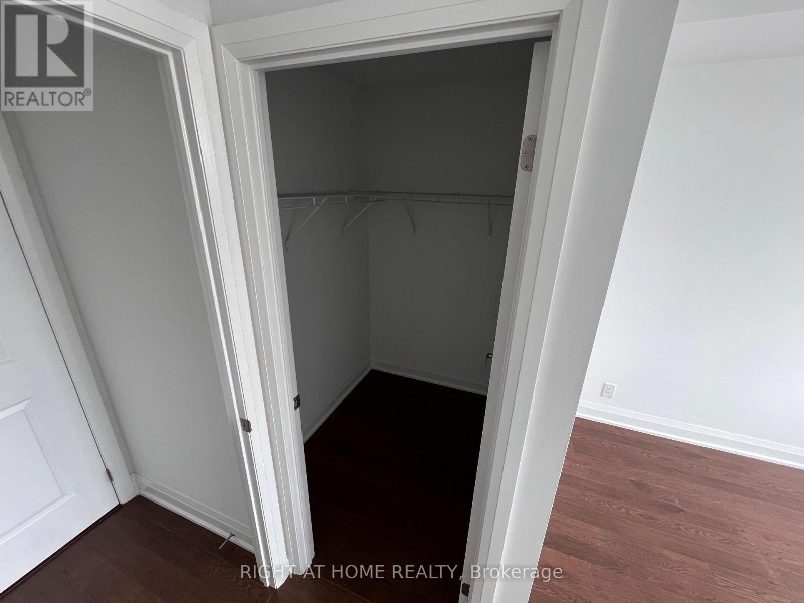 206 - 12 Woodstream Boulevard, Vaughan, Ontario L4L 8C3 - Photo 3 - N13549526