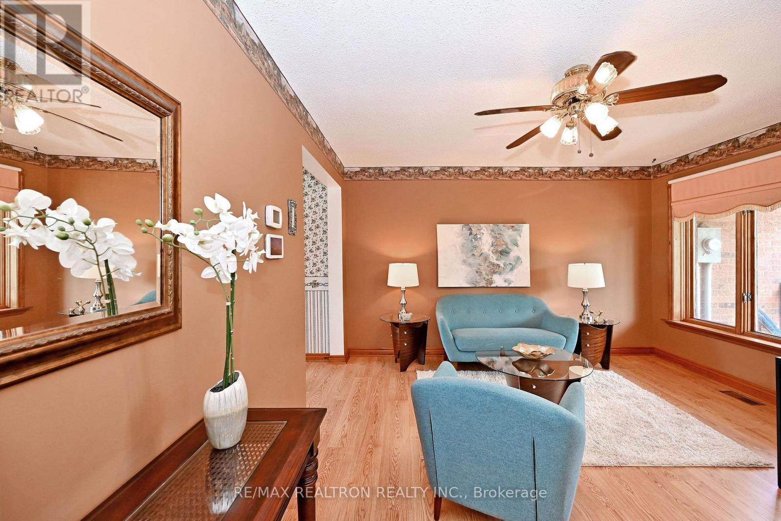 20212 Mccowan Road, East Gwillimbury, Ontario  L0G 1M0 - Photo 11 - N13549592