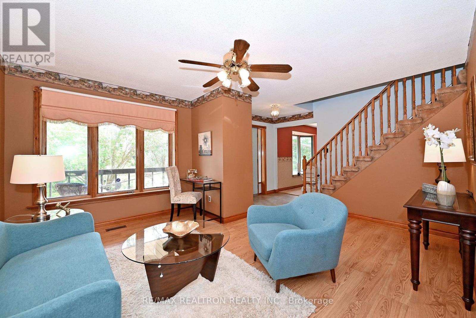 20212 Mccowan Road, East Gwillimbury, Ontario  L0G 1M0 - Photo 12 - N13549592