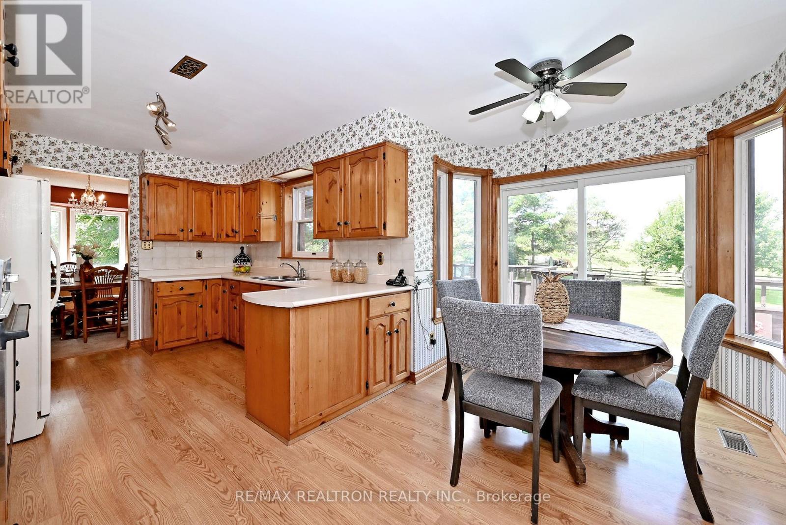 20212 Mccowan Road, East Gwillimbury, Ontario  L0G 1M0 - Photo 13 - N13549592
