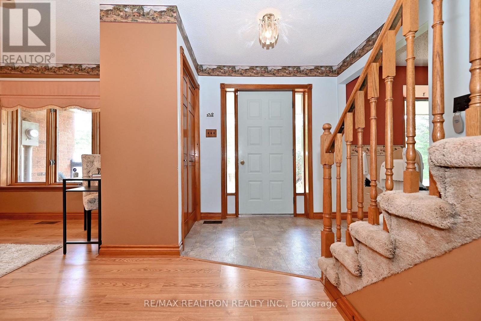 20212 Mccowan Road, East Gwillimbury, Ontario  L0G 1M0 - Photo 7 - N13549592