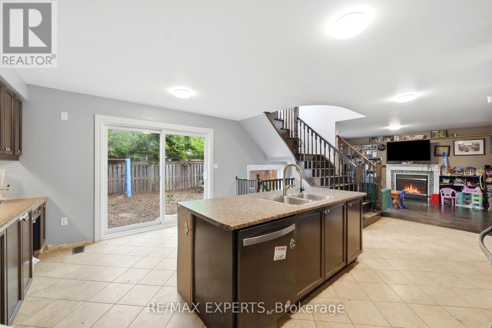 27 Kidd Crescent, New Tecumseth, Ontario  L9R 0C8 - Photo 13 - N13549680