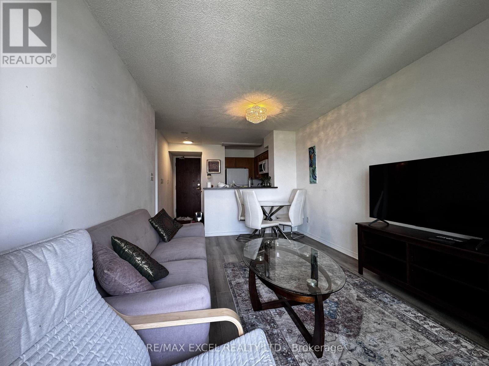 Lph10 - 39 Oneida Crescent, Richmond Hill, Ontario L4B 4T9 - Photo 2 - N13549682