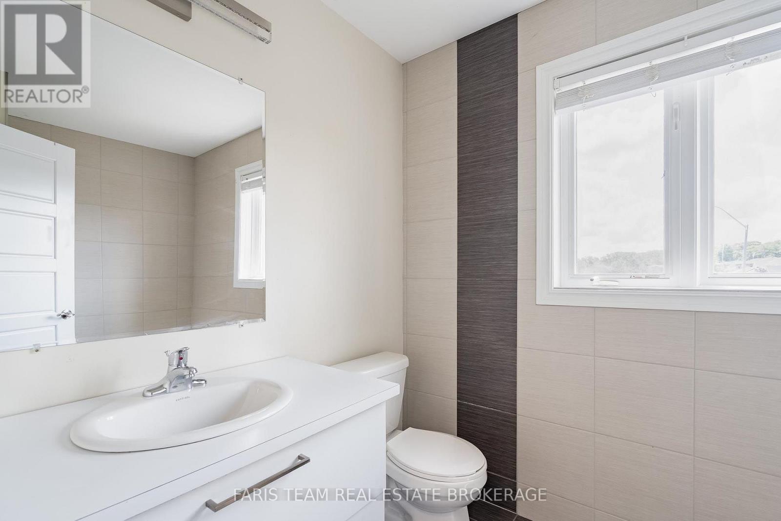 33 Sheppard Drive, Tay, Ontario  L0K 2A0 - Photo 27 - S13549492