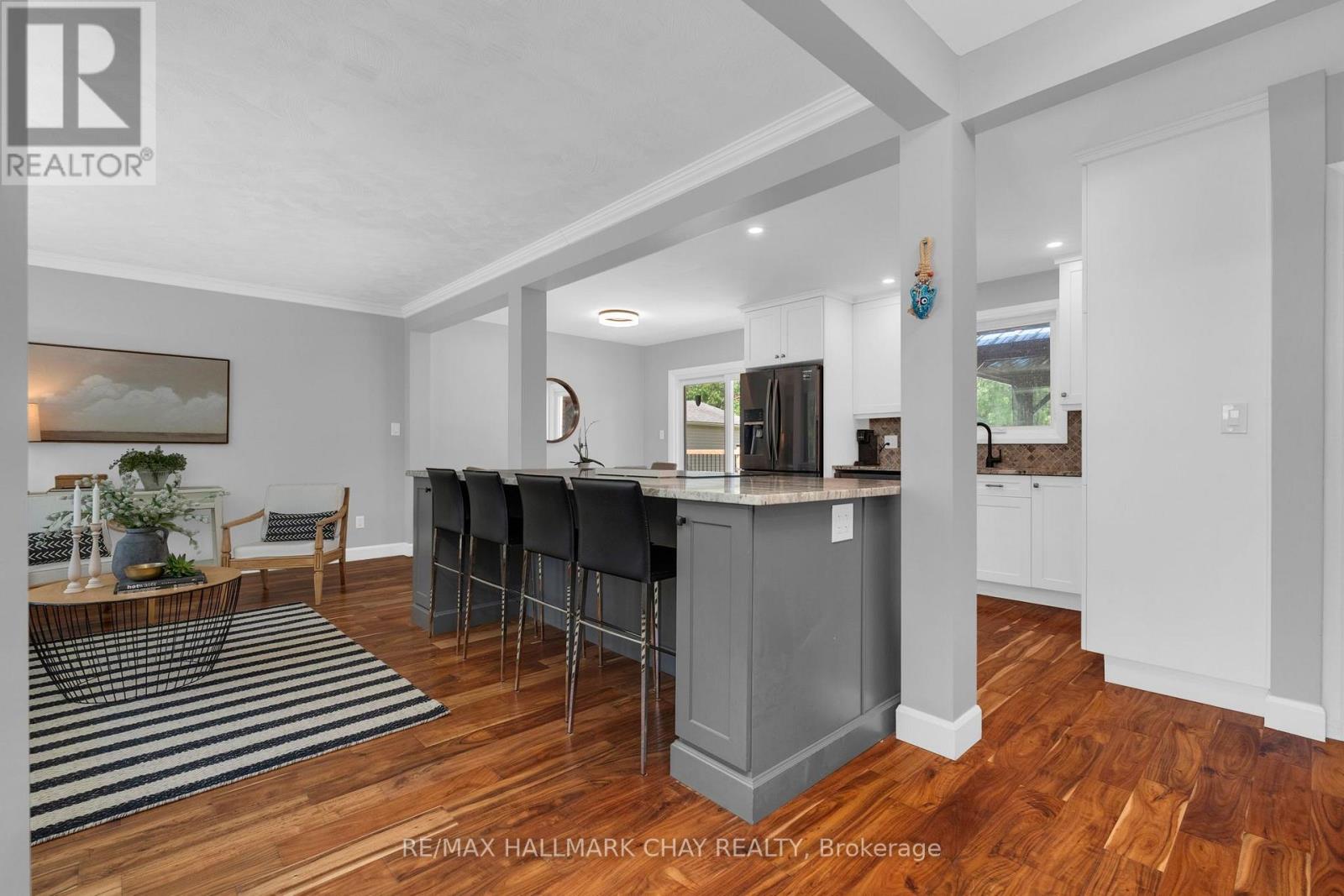 12 Francis Road, Orillia, Ontario  L3V 2L7 - Photo 4 - S13549548