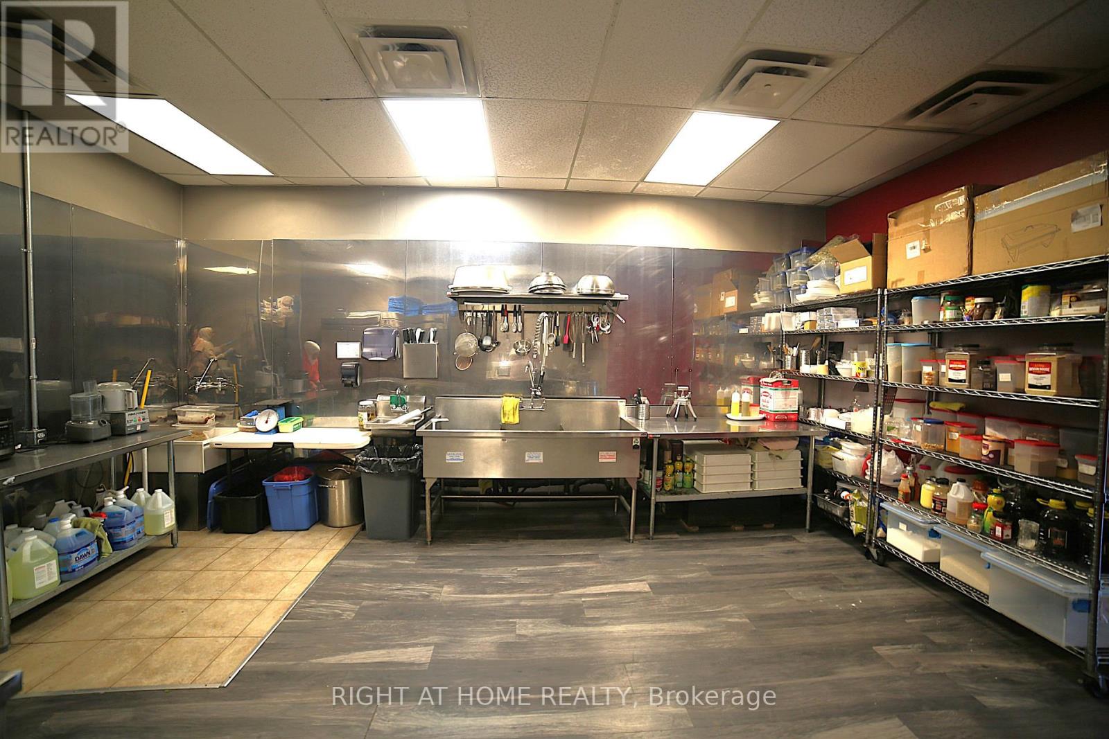 3 - 3955 Erin Centre Boulevard, Mississauga, Ontario  L5M 0H1 - Photo 9 - W13549486