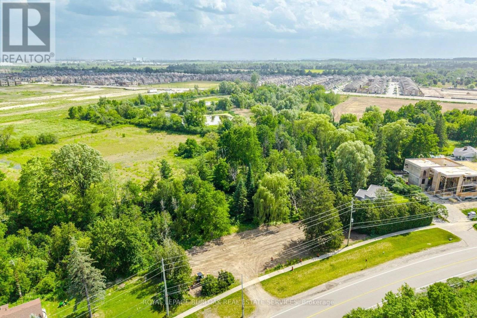 2207 Embleton Road, Brampton, Ontario L6Y 0G2 - Photo 8 - W13549508