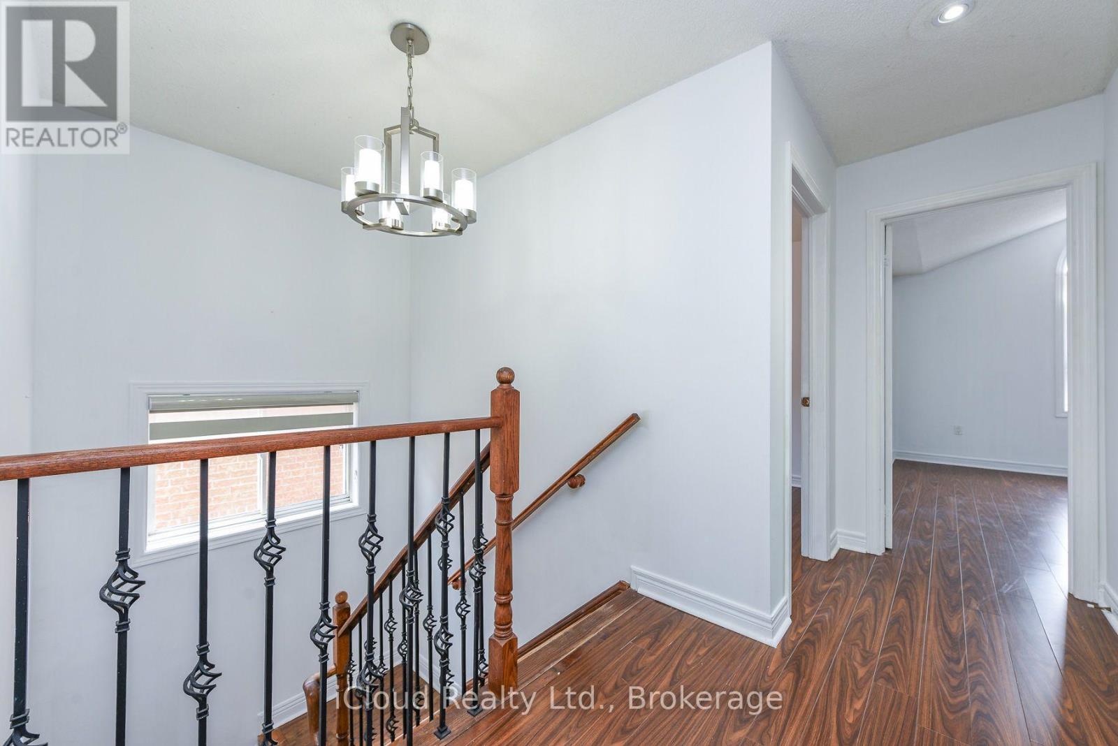 48 Ashdale Road, Brampton, Ontario  L6Y 5M9 - Photo 3 - W13549546