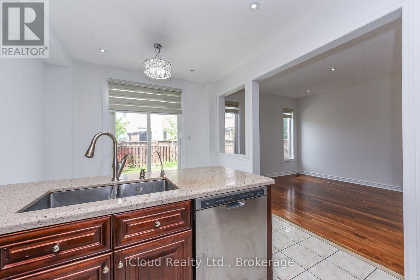 48 Ashdale Road, Brampton, Ontario  L6Y 5M9 - Photo 37 - W13549546