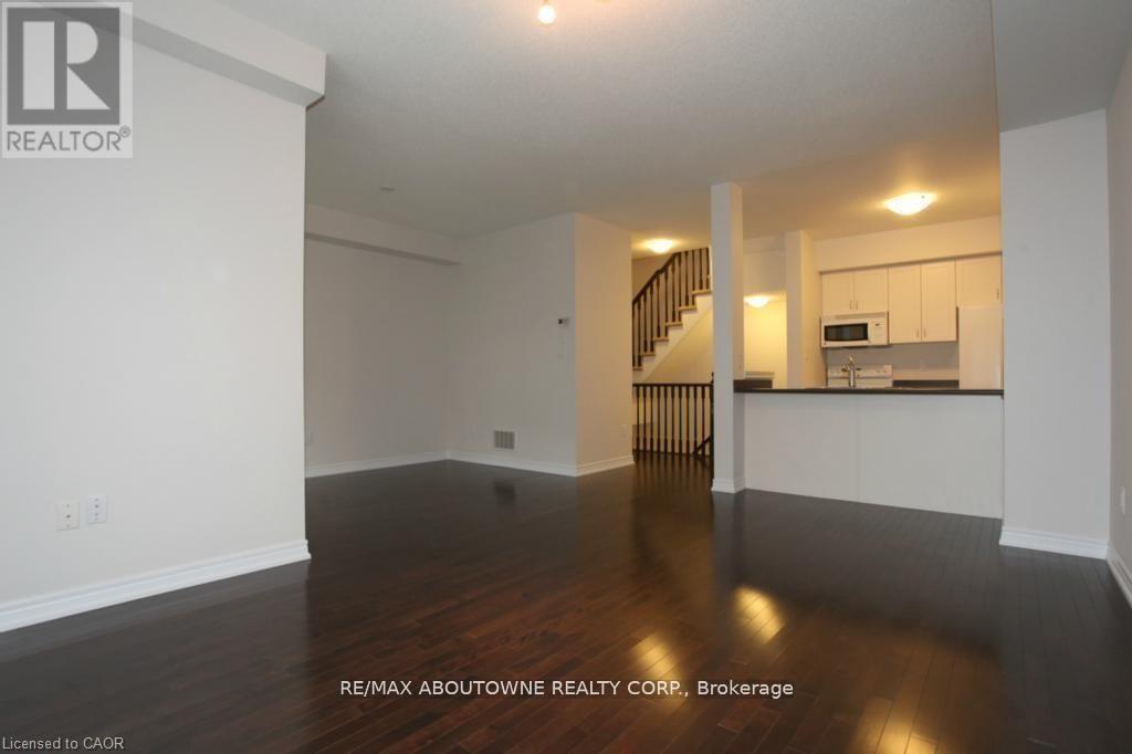 104 - 1401 Plains Road E, Burlington, Ontario  L7R 0C2 - Photo 11 - W13549554