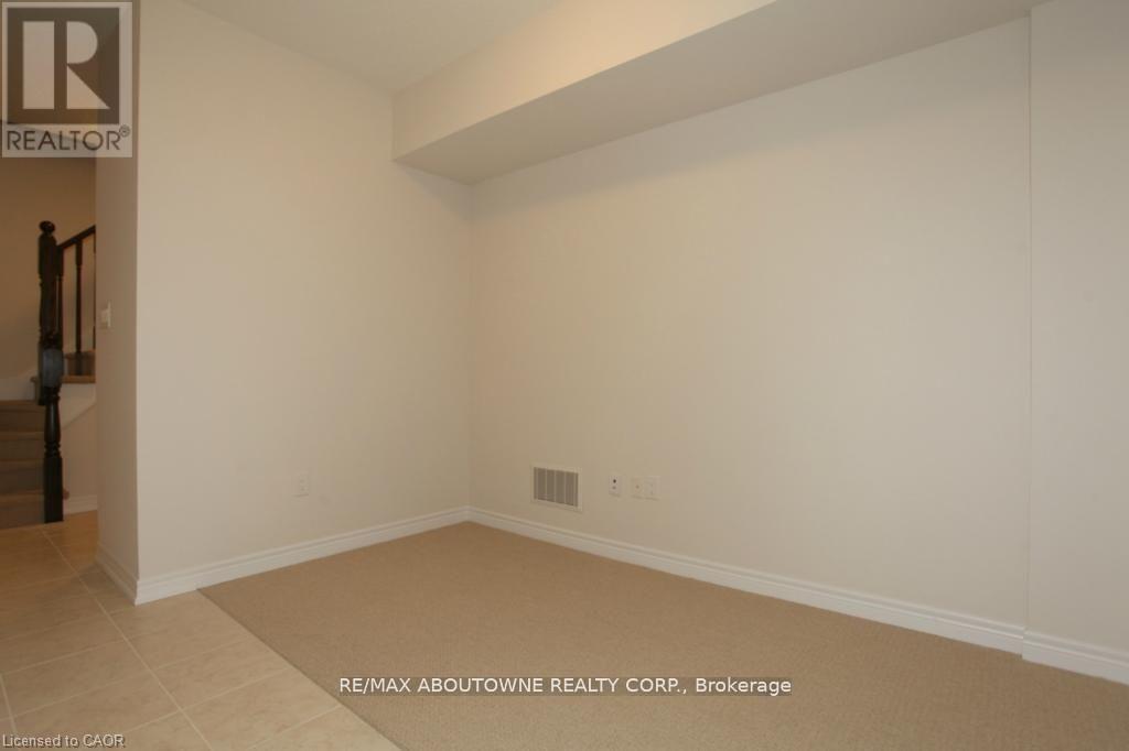 104 - 1401 Plains Road E, Burlington, Ontario  L7R 0C2 - Photo 4 - W13549554