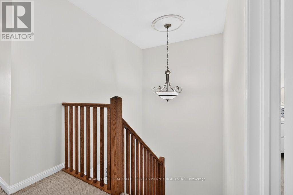 2421 Shadow Court, Oakville, Ontario  L6M 5G6 - Photo 16 - W13549578