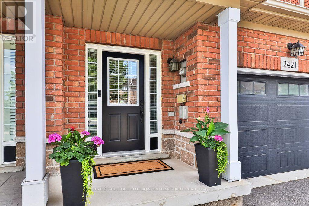 2421 Shadow Court, Oakville, Ontario  L6M 5G6 - Photo 3 - W13549578