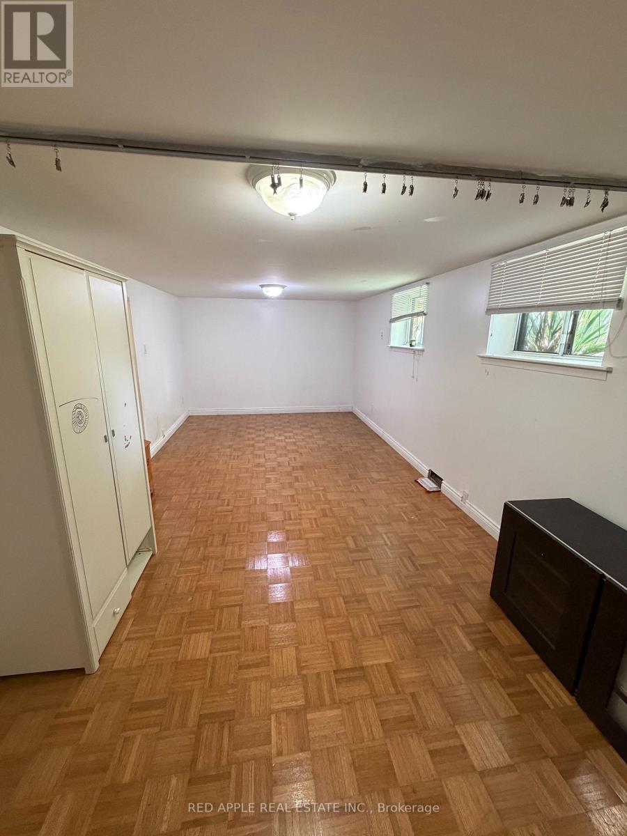 Bsmt - 34 Ludgate Drive, Toronto, Ontario  M9W 2Y3 - Photo 5 - W13549608