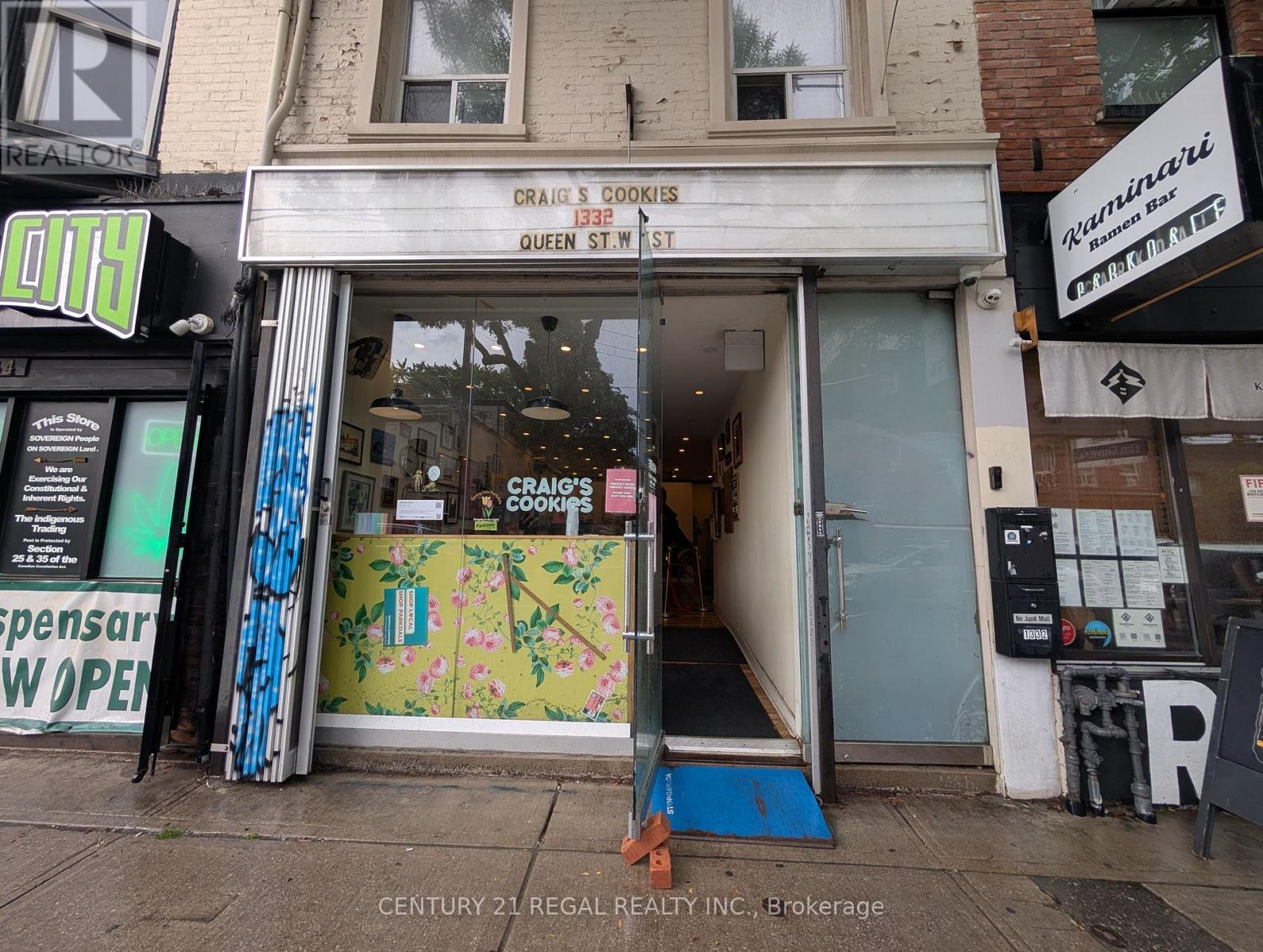 MAIN - 1332 QUEEN STREET W, Toronto, Ontario