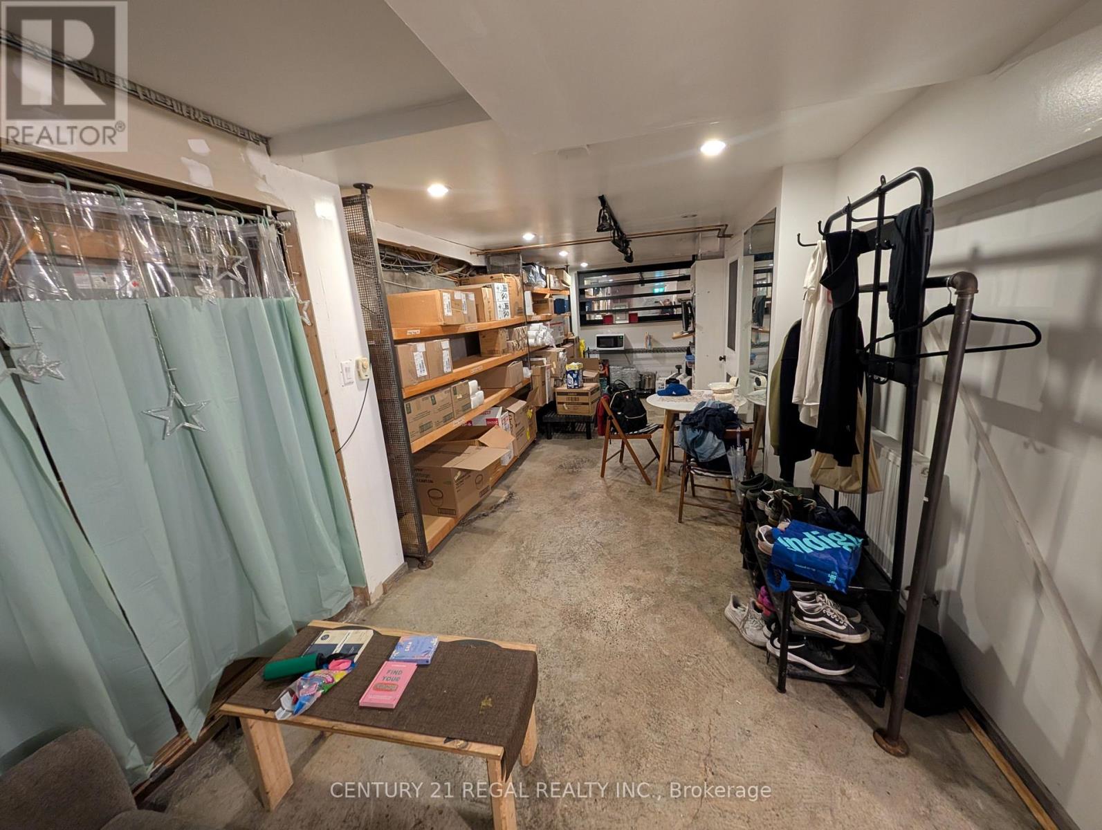 Main - 1332 Queen Street W, Toronto, Ontario  M6K 1L4 - Photo 10 - W13549642
