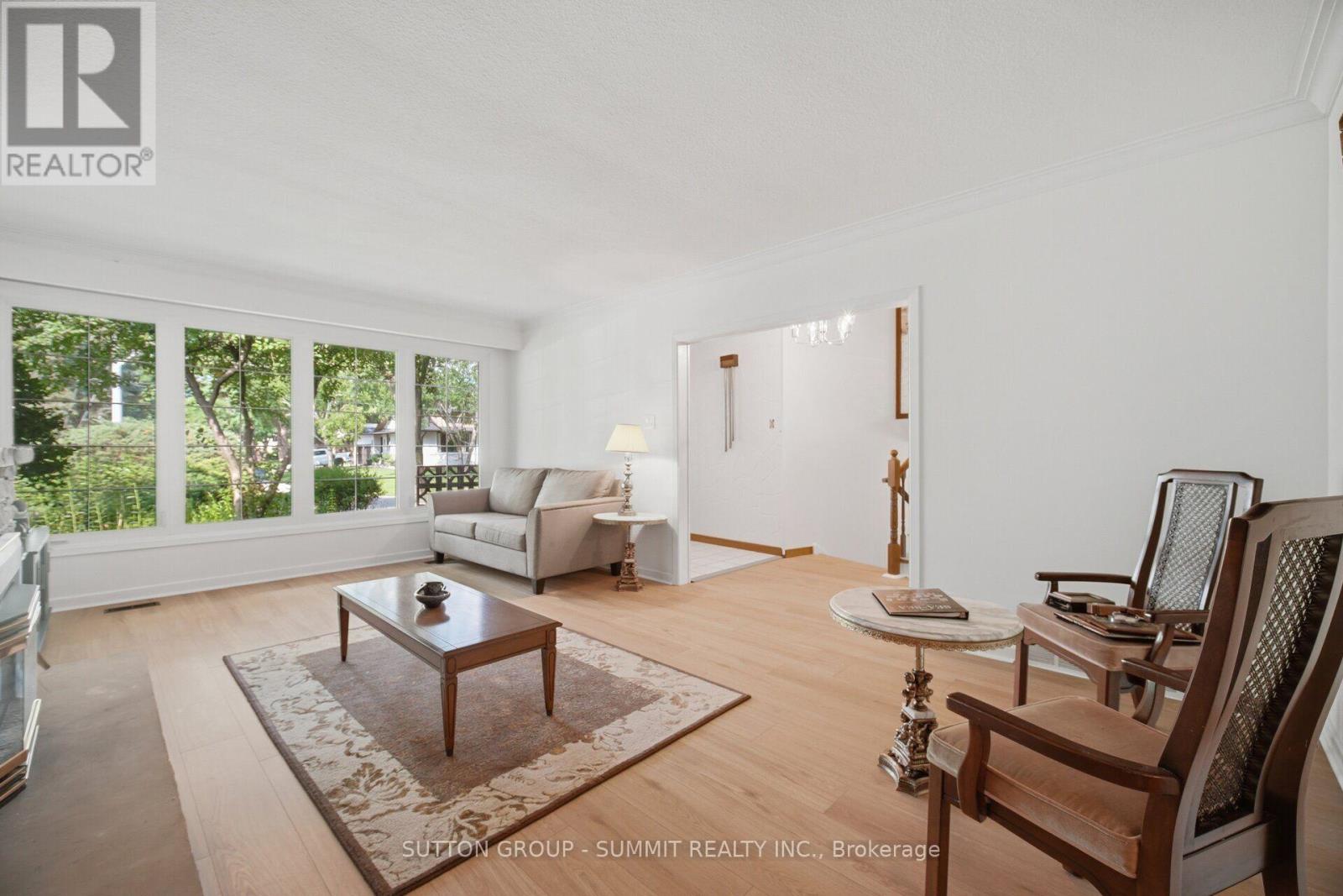 3359 Enniskillen Circle, Mississauga, Ontario  L5C 2M9 - Photo 21 - W13549648