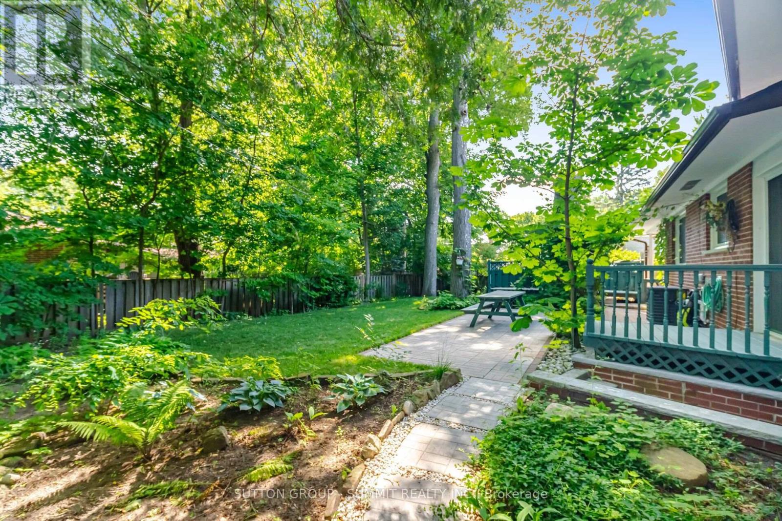 3359 Enniskillen Circle, Mississauga, Ontario  L5C 2M9 - Photo 46 - W13549648