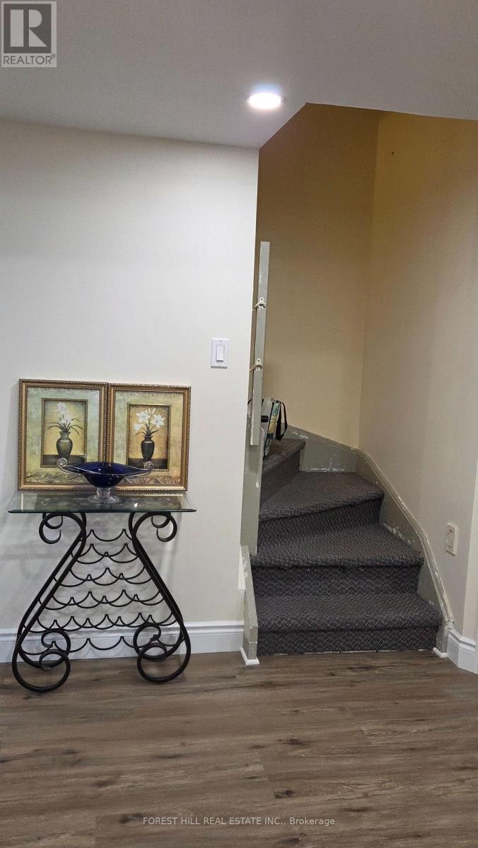 957 SONOMA COURT, Mississauga, Ontario