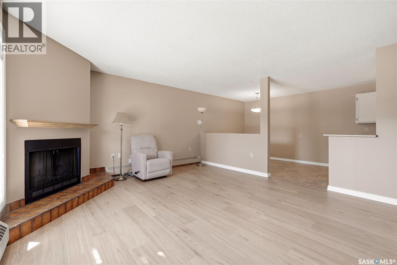 102 2921 Harding Street, Regina, Saskatchewan  S4V 1B9 - Photo 4 - SK042222