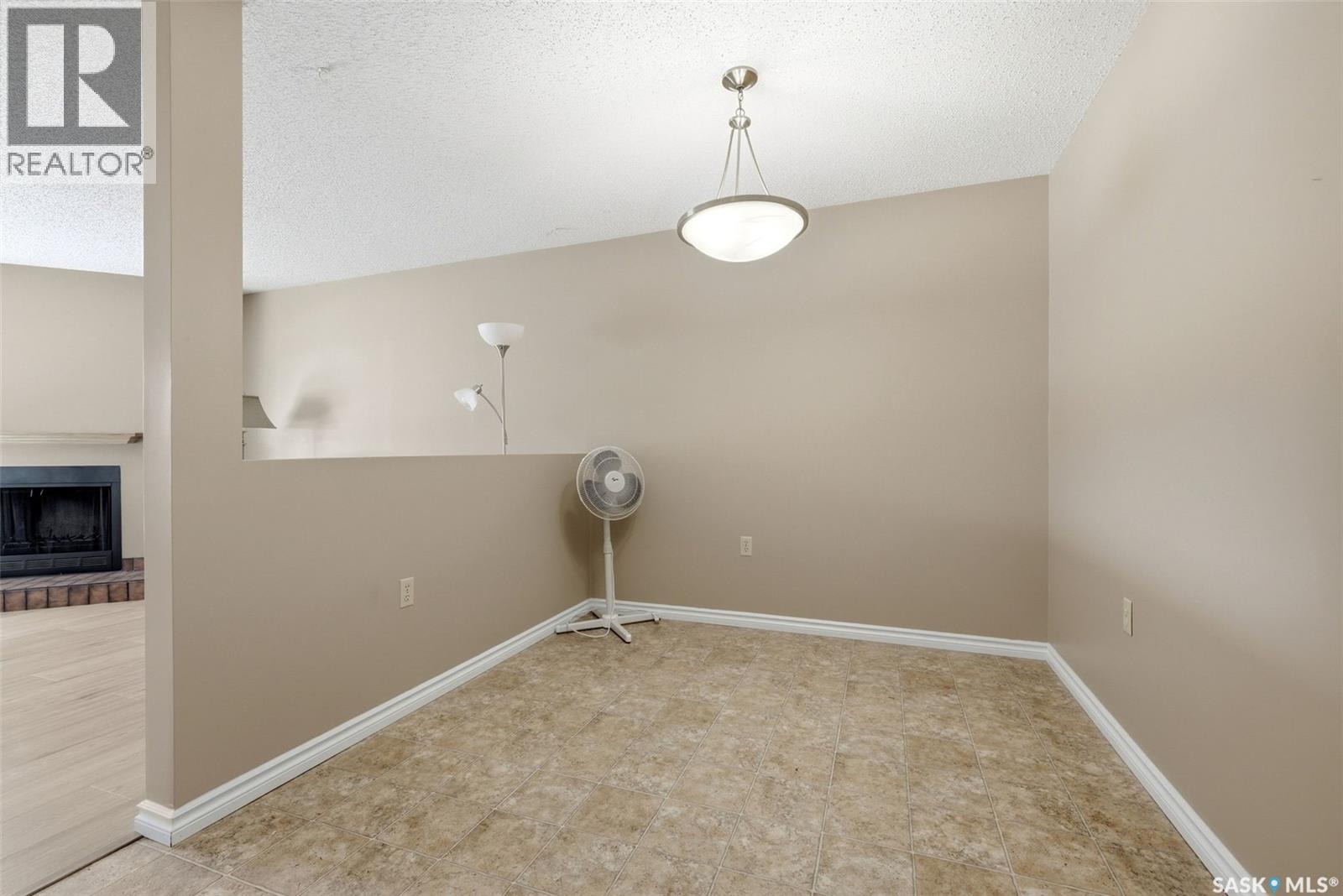 102 2921 Harding Street, Regina, Saskatchewan  S4V 1B9 - Photo 5 - SK042222