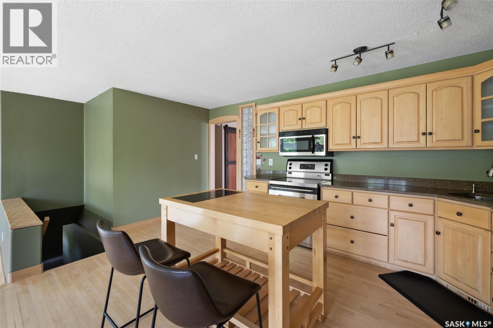 34 Plainsview Drive, Regina, Saskatchewan  S4S 6K3 - Photo 11 - SK042206
