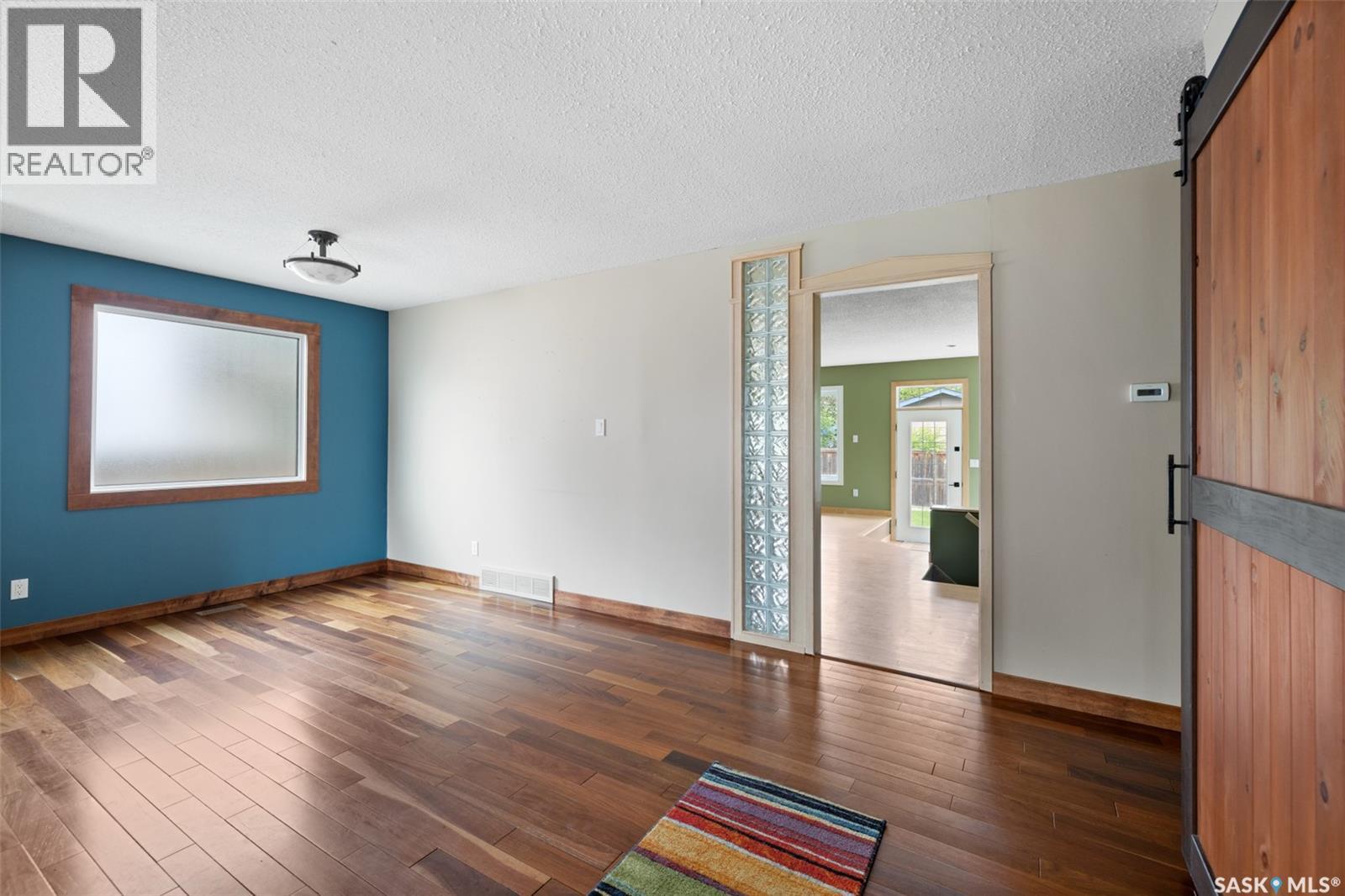 34 Plainsview Drive, Regina, Saskatchewan  S4S 6K3 - Photo 6 - SK042206