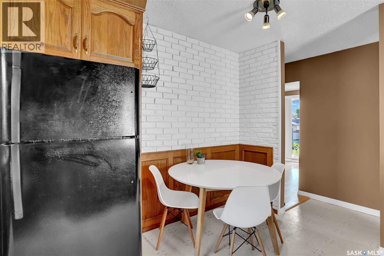 618 Sweeney Street, Regina, Saskatchewan  S4T 6H4 - Photo 7 - SK042029