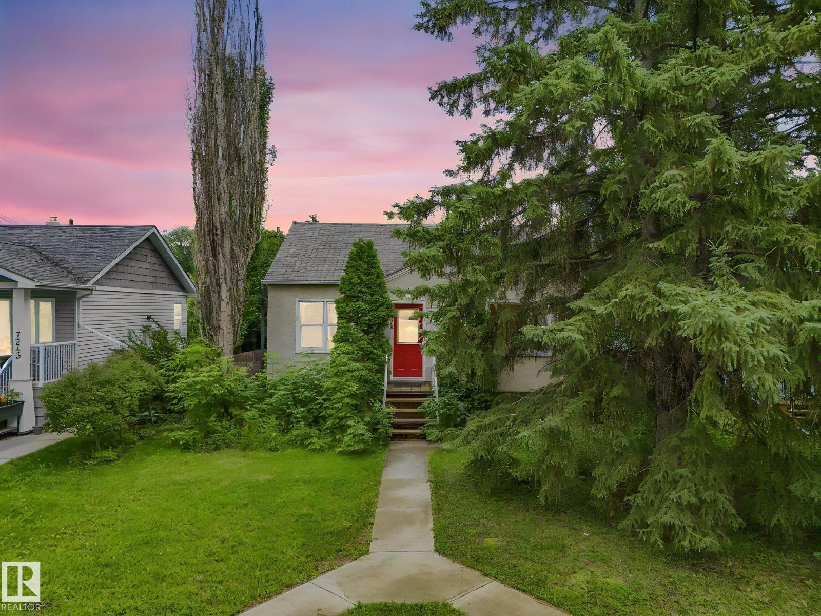 7239 112 St NW NW, Edmonton, Alberta  T6G 1J4 - Photo 2 - E4498191