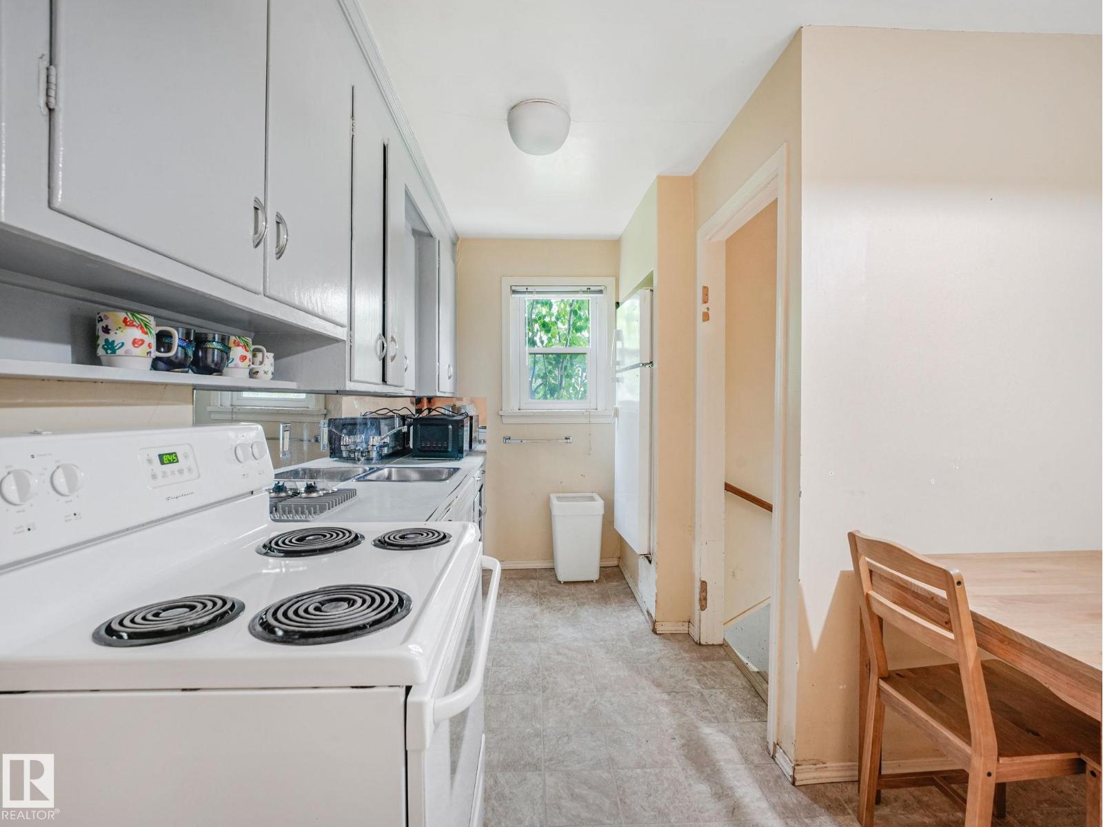 7239 112 St NW NW, Edmonton, Alberta  T6G 1J4 - Photo 39 - E4498191