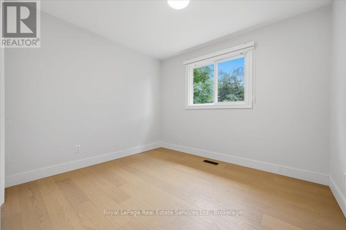 2373 Wyandotte Drive, Oakville, Ontario  L6L 2T4 - Photo 18 - W13549786