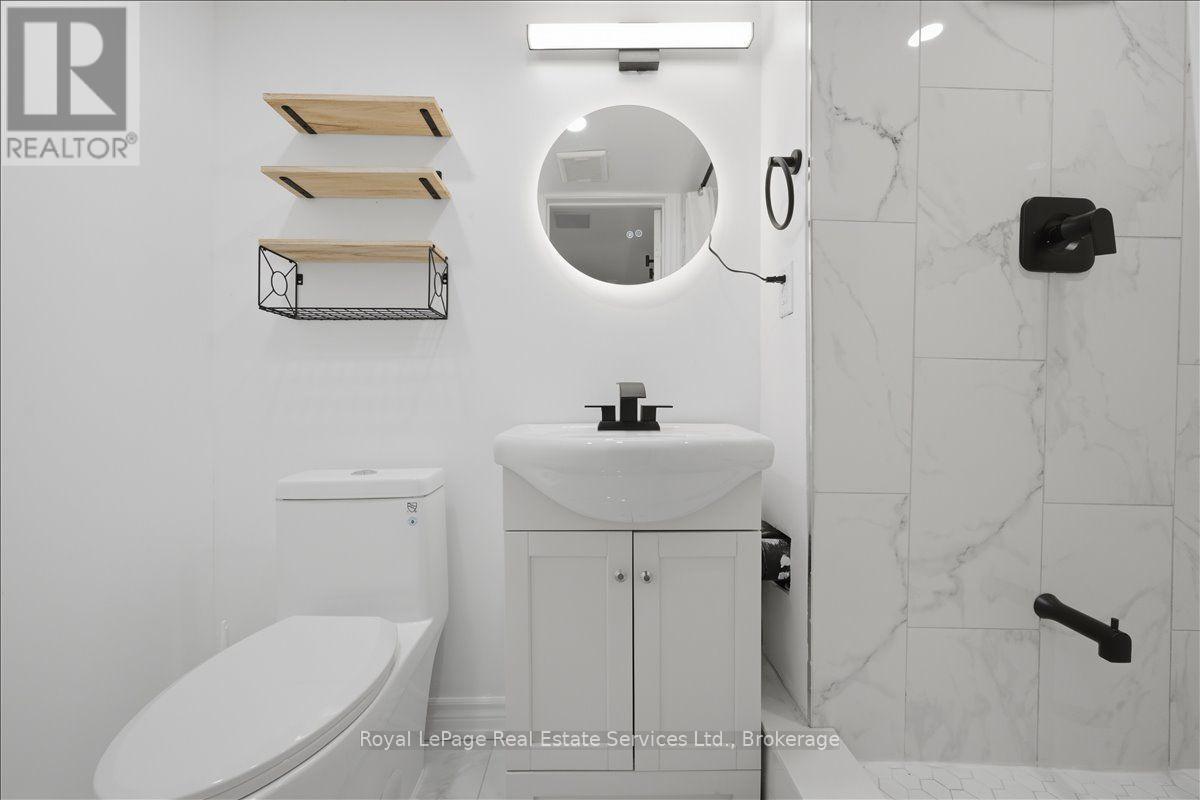 2373 Wyandotte Drive, Oakville, Ontario  L6L 2T4 - Photo 22 - W13549786