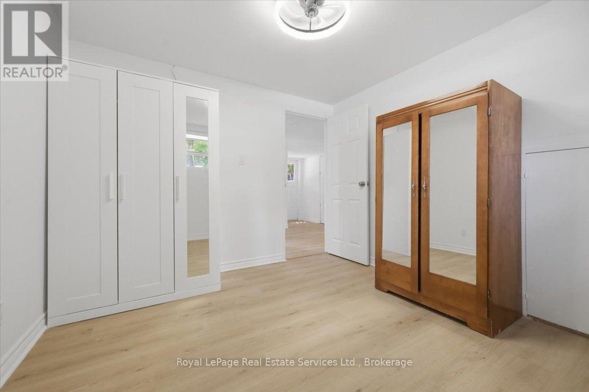 2373 Wyandotte Drive, Oakville, Ontario  L6L 2T4 - Photo 24 - W13549786