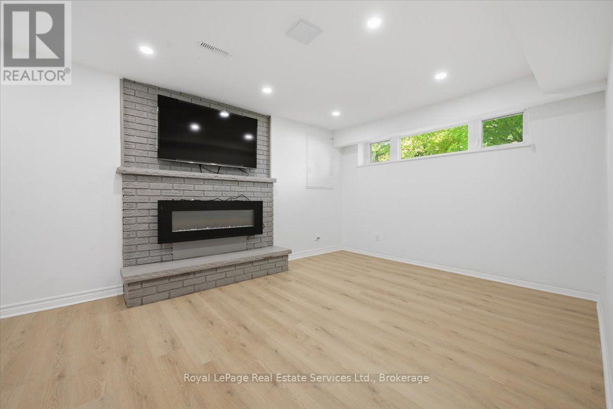 2373 Wyandotte Drive, Oakville, Ontario  L6L 2T4 - Photo 27 - W13549786