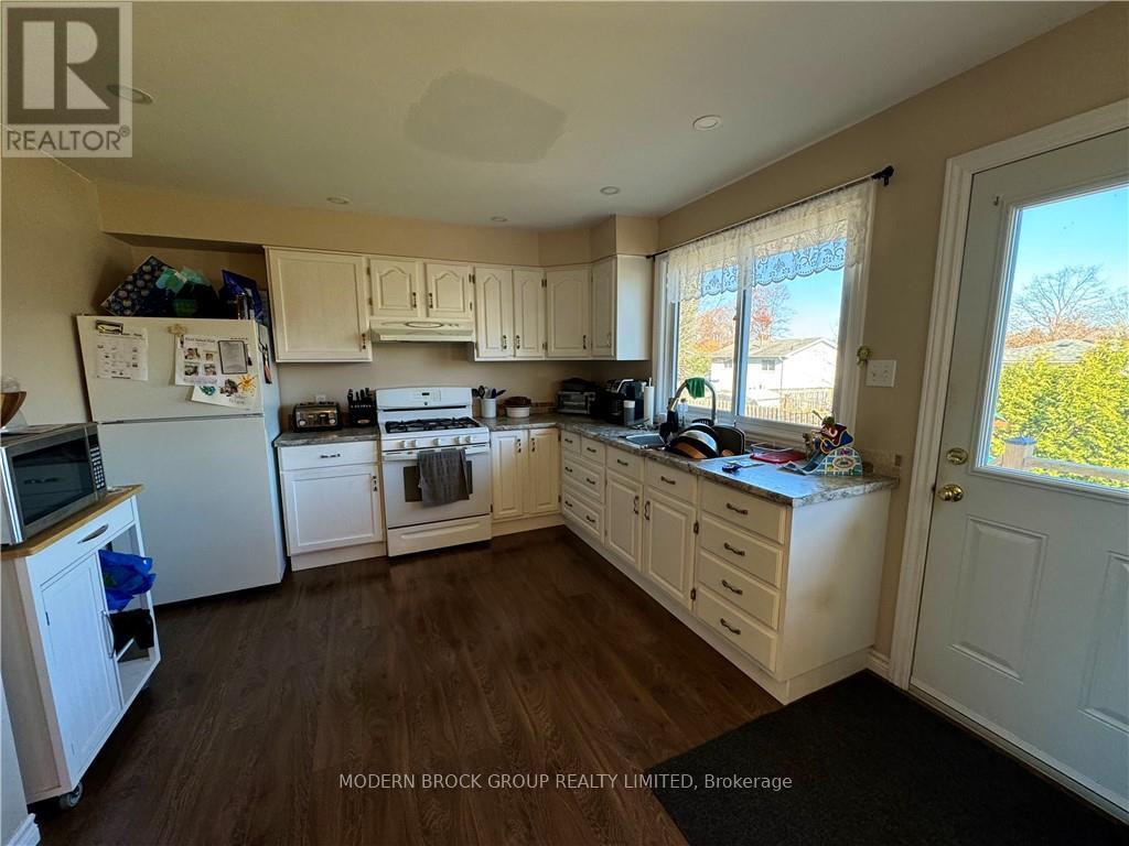 784 Comstock Crescent, Brockville, Ontario  K6V 6E1 - Photo 3 - X13549746