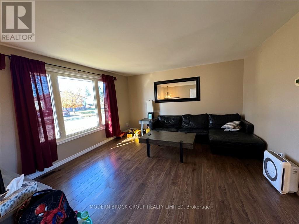 784 Comstock Crescent, Brockville, Ontario  K6V 6E1 - Photo 4 - X13549746