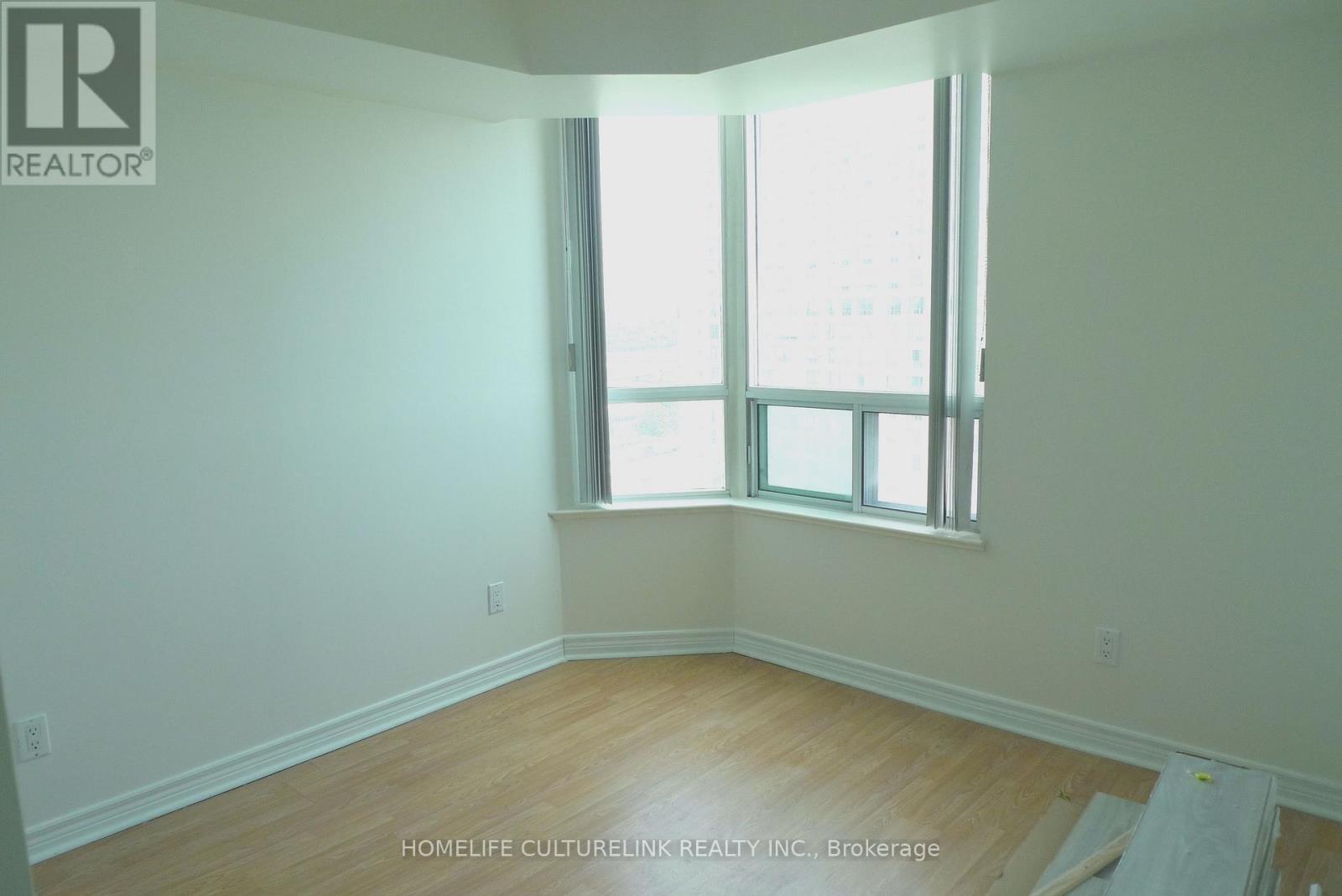 1929 - 68 CORPORATE DRIVE - Photo 11