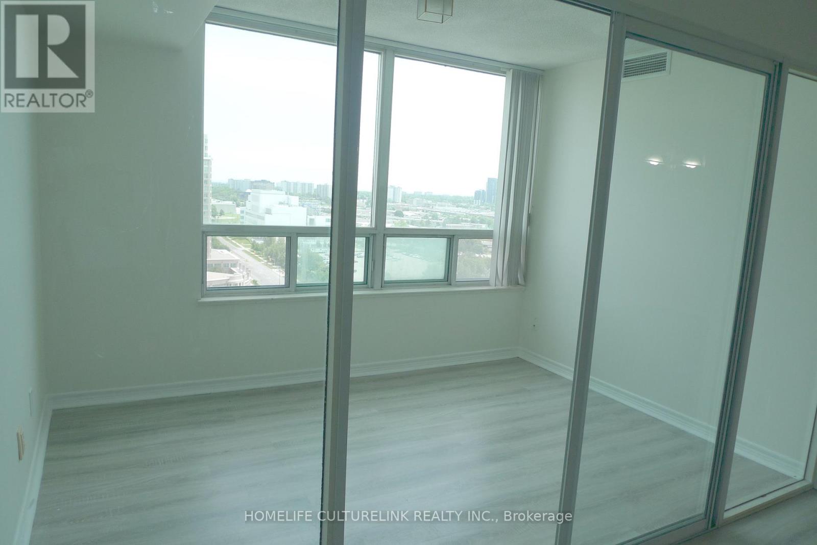 1929 - 68 CORPORATE DRIVE - Photo 12